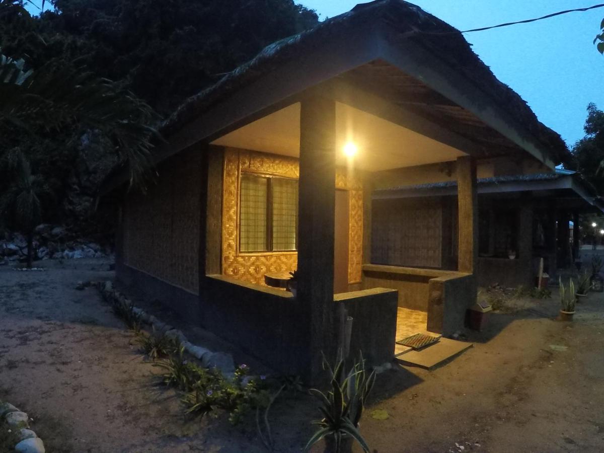 Se San Beach Resort-Isla De Gigantes Carles Exterior photo